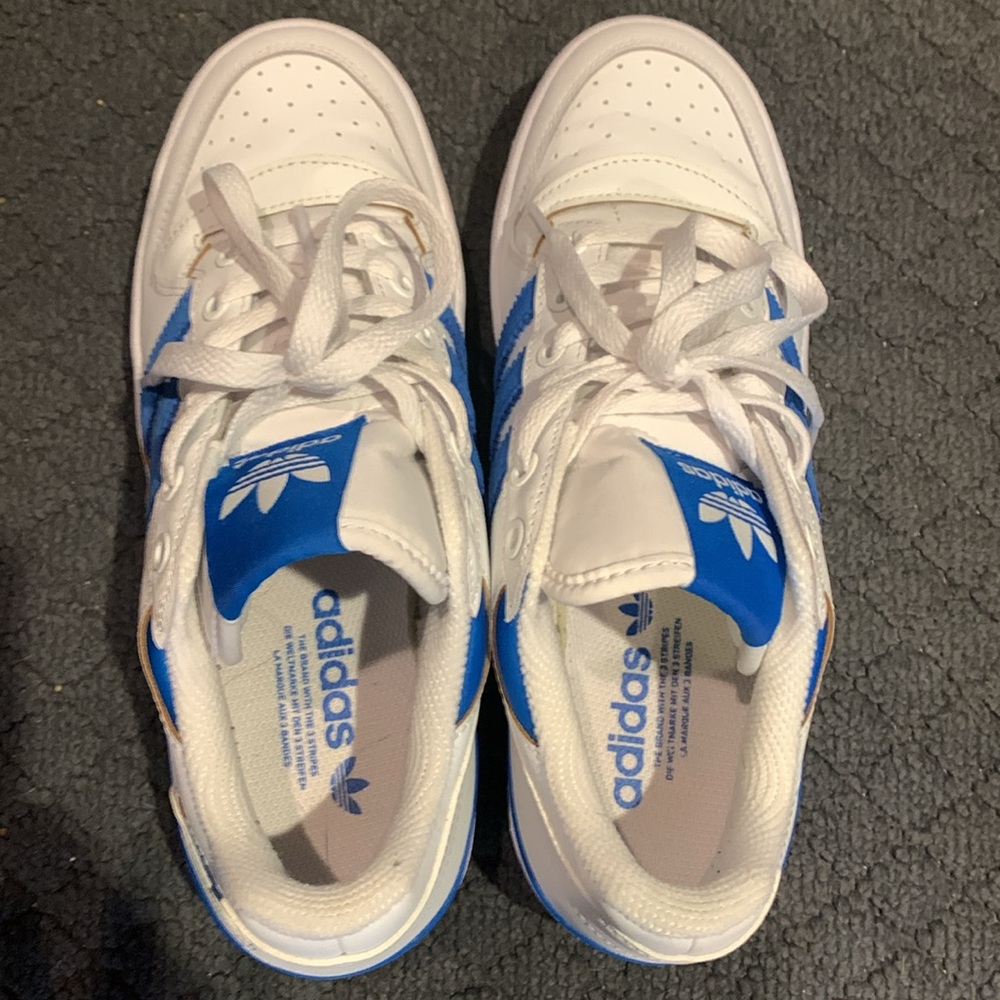 LIKE NEW Adidas Forum Bold Stripes - Picture 4 of 11